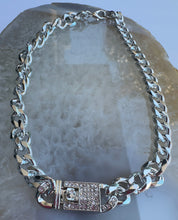Load image into Gallery viewer, Silver Accent Necklace