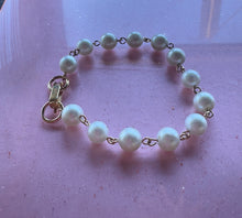 Load image into Gallery viewer, Amazonian Girl Pearl Bracelet