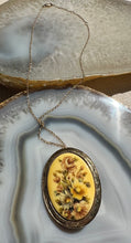 Load image into Gallery viewer, Vintage Floral Cameo Necklace
