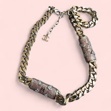 Load image into Gallery viewer, Chanel Golden and Pink Vintage Necklace