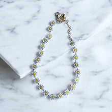 Load image into Gallery viewer, Wildflower Daisy Necklace