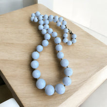 Load image into Gallery viewer, Elegant White Beaded Necklace