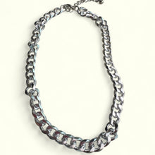 Load image into Gallery viewer, Silver Minimalist Necklace