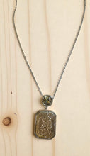 Load image into Gallery viewer, Golden Sparkly Pendant Necklace