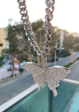 Load image into Gallery viewer, Butterfly Necklace