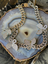 Load image into Gallery viewer, Butterfly Silver Necklace