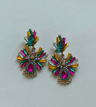 Load image into Gallery viewer, Rhinestone Earrings