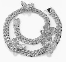 Load image into Gallery viewer, Butterfly Silver Necklace