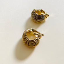 Load image into Gallery viewer, Old Hollywood Vintage Earrings