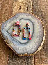 Load image into Gallery viewer, Geometric Minimalist Earrings