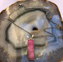 Load image into Gallery viewer, Druzy Pink Necklace