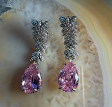 Load image into Gallery viewer, Morganite Pink Earrings