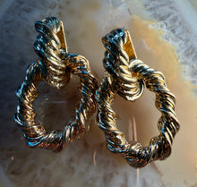 Load image into Gallery viewer, Chunky Golden Earrings