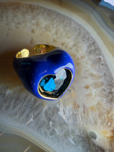 Load image into Gallery viewer, Heart Statement Ring