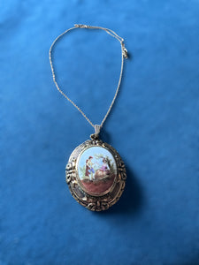 Vintage Cameo Necklace