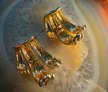 Load image into Gallery viewer, Gold Earrings