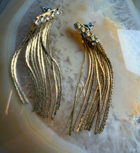 Load image into Gallery viewer, Vintage Gold Earrings