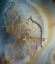 Load image into Gallery viewer, Vintage Gold Earrings
