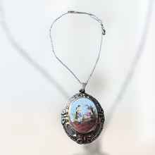 Load image into Gallery viewer, Vintage Cameo Necklace