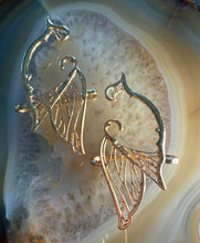 Load image into Gallery viewer, Vintage Gold Earrings