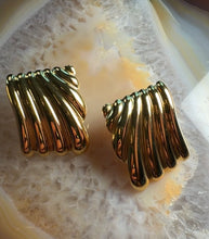 Load image into Gallery viewer, Golden and Silver Earrings
