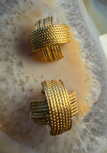 Load image into Gallery viewer, Vintage Gold Earrings