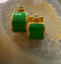 Load image into Gallery viewer, Vintage Green  Gold Earrings