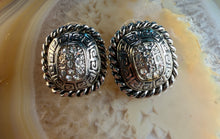 Load image into Gallery viewer, Vintage Silver Earrings