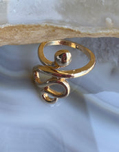 Load image into Gallery viewer, Golden Goddess Stackable Ring Set