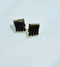 Load image into Gallery viewer, Golden and Silver Earrings