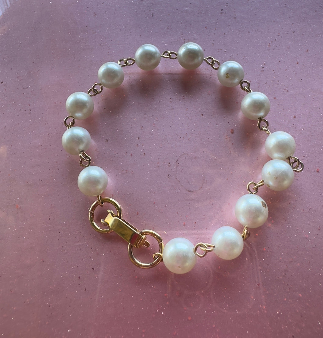 Amazonian Girl Pearl Bracelet