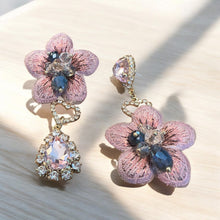 Load image into Gallery viewer, Big Statement Rhinestone Earrings
