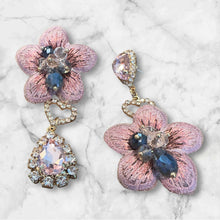 Load image into Gallery viewer, Big Statement Rhinestone Earrings