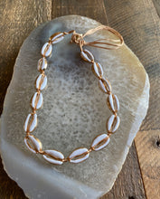 Load image into Gallery viewer, Bohemian Golden Shell Necklace