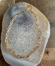 Load image into Gallery viewer, The Sweet Link Necklace