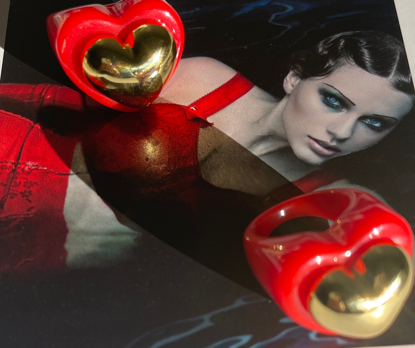 Rings - Y2K Heart Statement Ring
