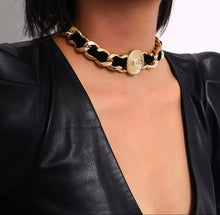 Load image into Gallery viewer, Black and Gold Necklace